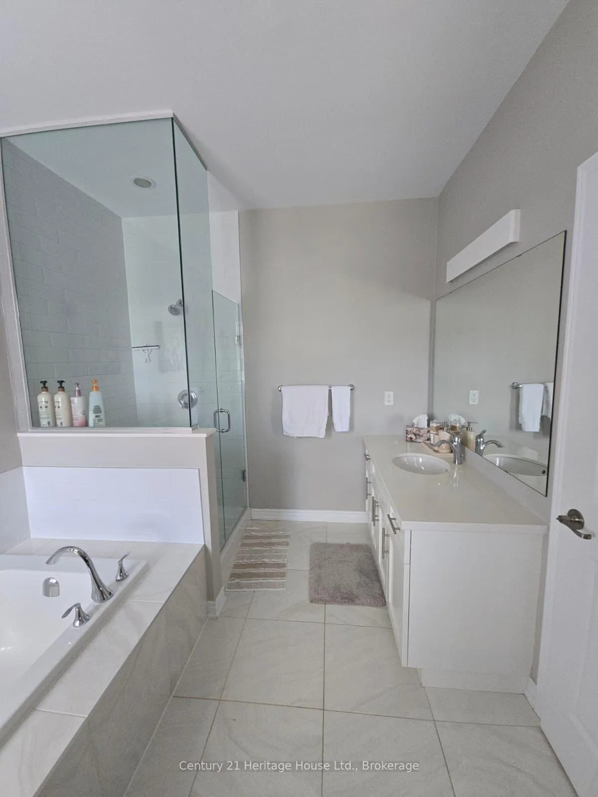 Photo 13 of 219 Falconridge Drive, Kitchener, Bridgeport — HOMEH