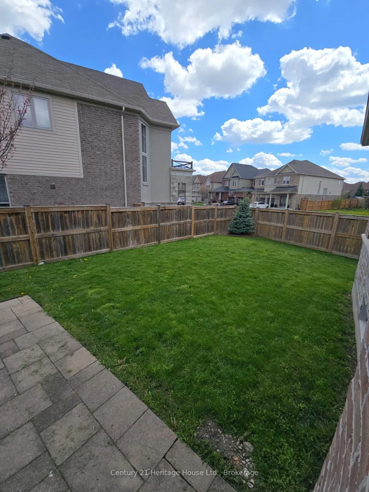 Photo 20 of 219 Falconridge Drive, Kitchener, Bridgeport — HOMEH