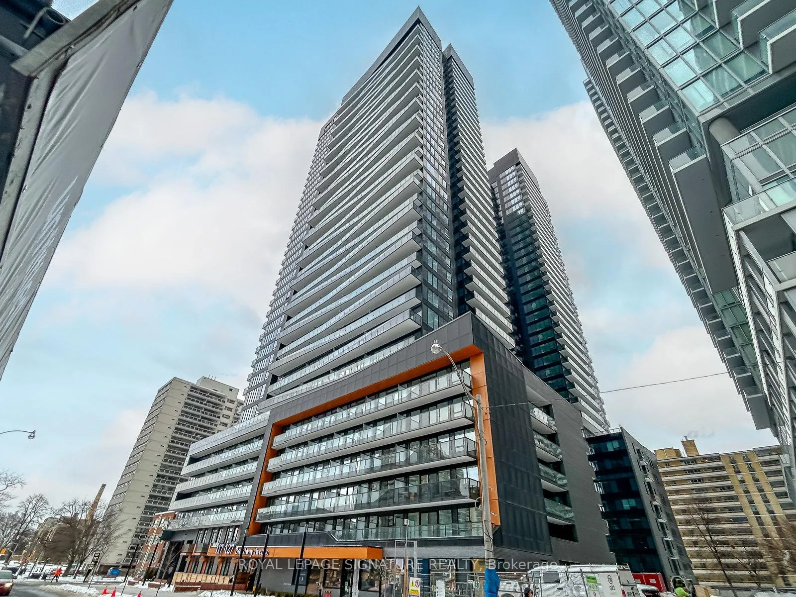 Photo 43 of Unit 1613, 117 Broadway Avenue, Toronto, Mount Pleasant West — HOMEH