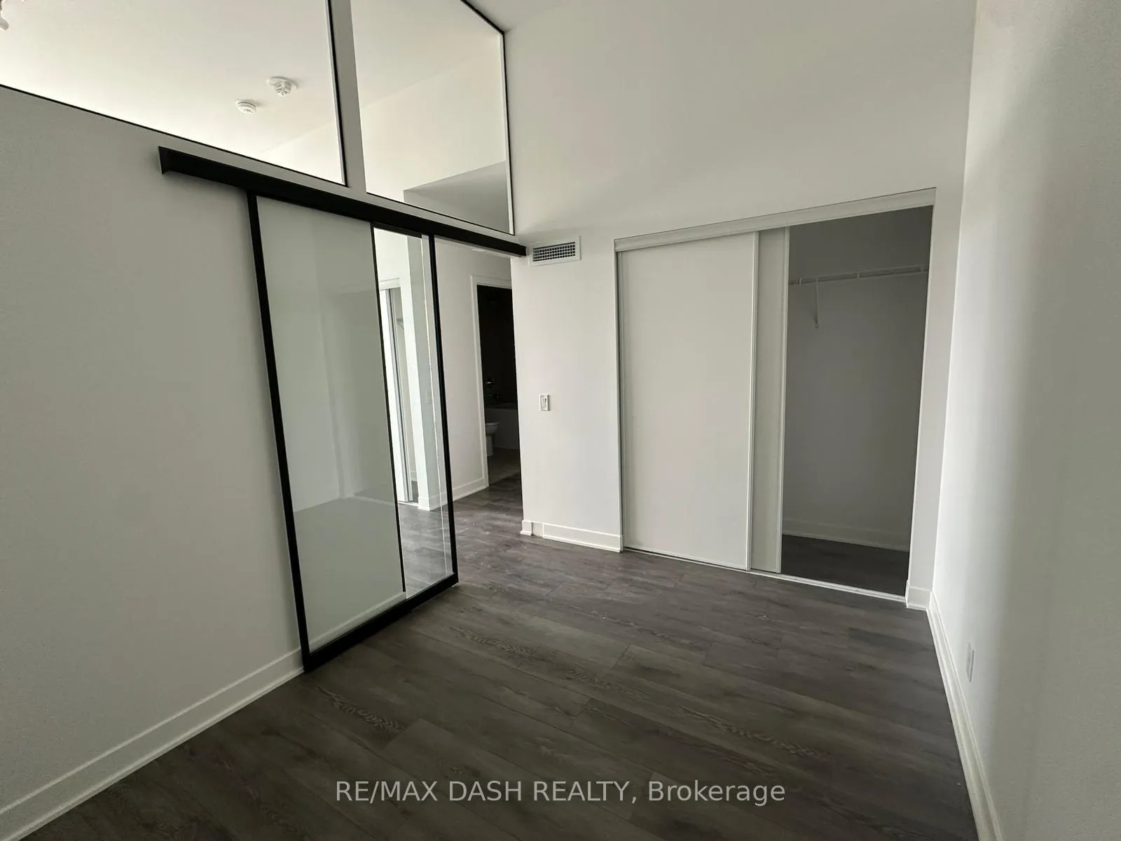 Photo 13 of Unit 406, 10 Flavelle Trail, Vaughan, Steeles West Industrial — HOMEH