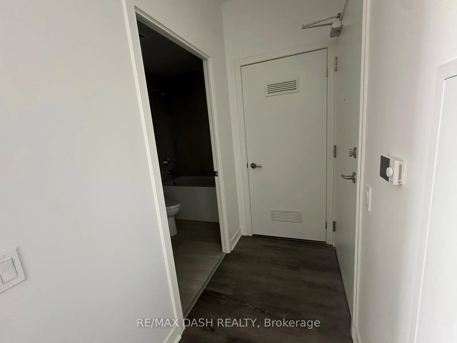 Photo 18 of Unit 406, 10 Flavelle Trail, Vaughan, Steeles West Industrial — HOMEH