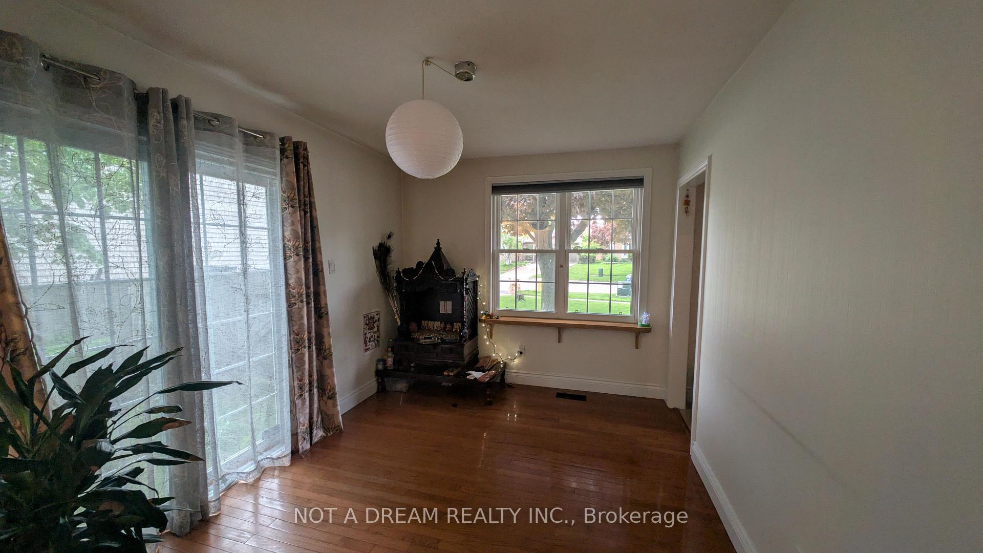 Photo 27 of 41 Oren Boulevard, Barrie, Sunnidale — HOMEH