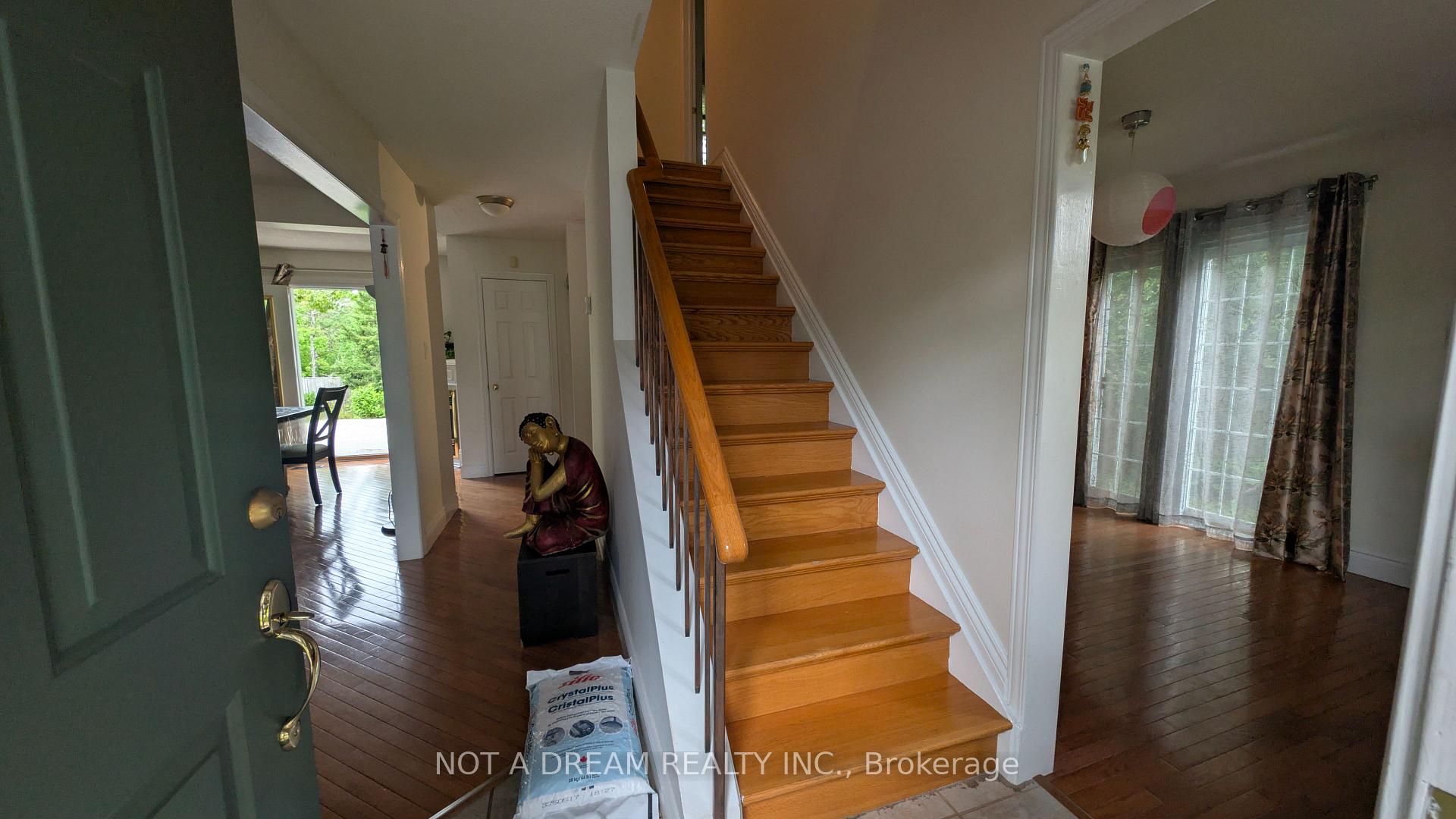 Photo 28 of 41 Oren Boulevard, Barrie, Sunnidale — HOMEH