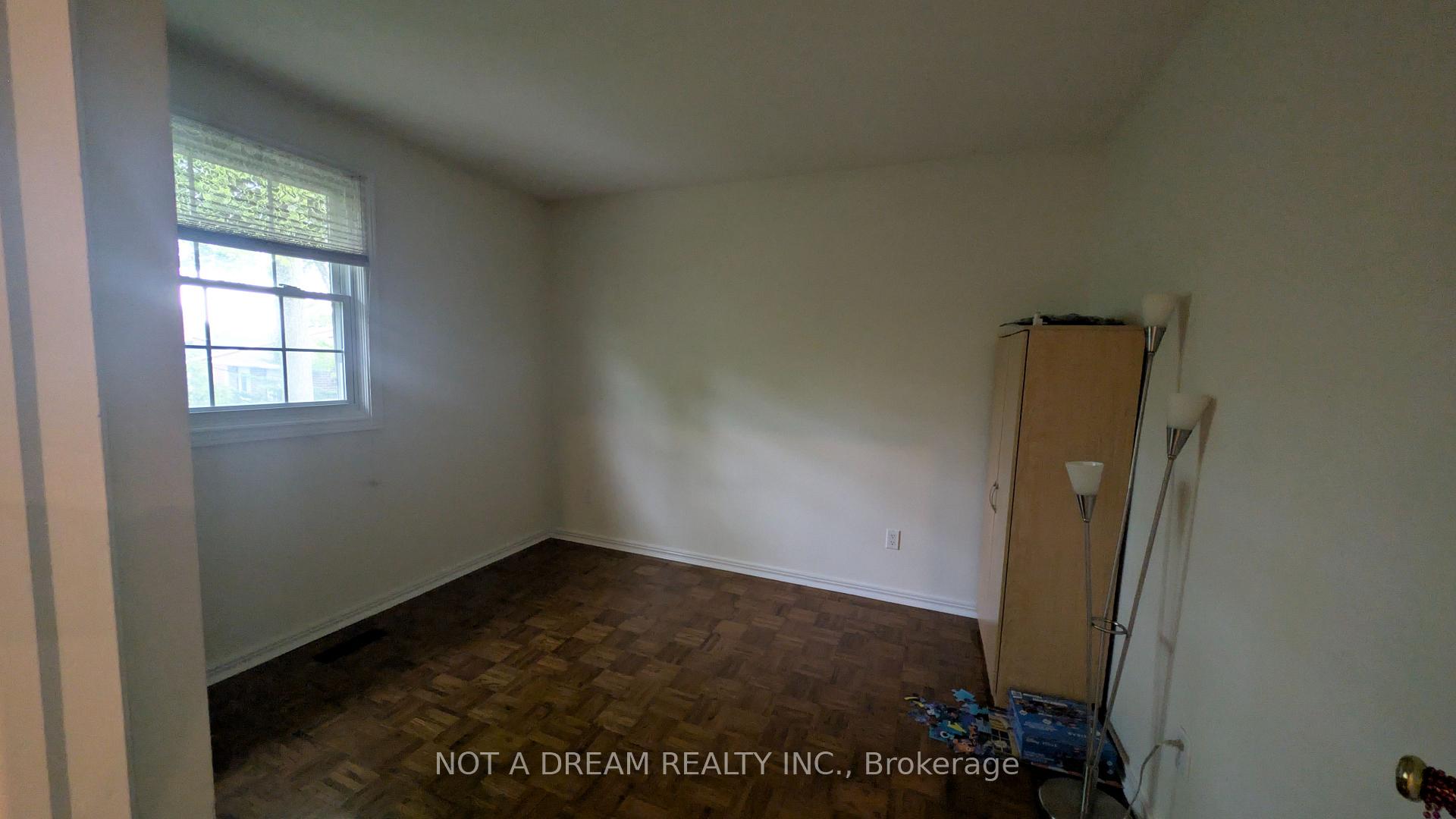 Photo 33 of 41 Oren Boulevard, Barrie, Sunnidale — HOMEH