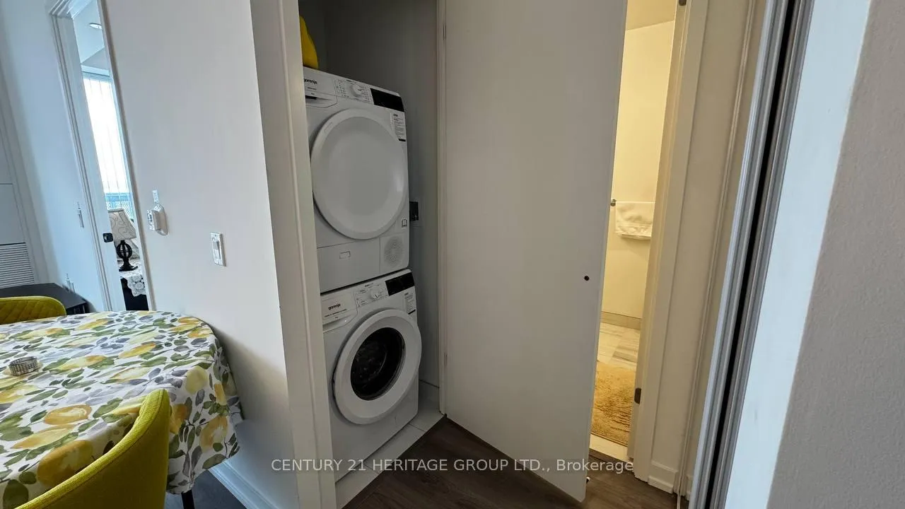 Photo 7 of Unit 2911, 225 Commerce Street, Vaughan, Vaughan Corporate Centre — HOMEH