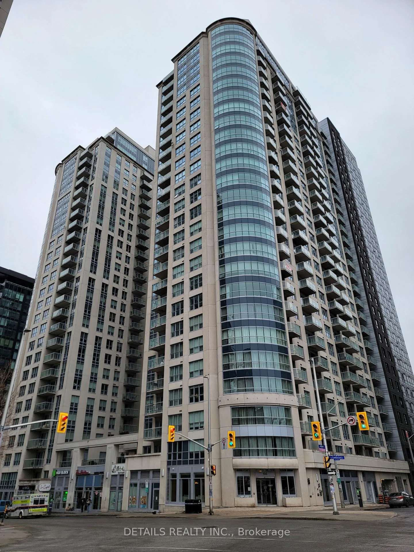Front of Unit 2102, 195 Besserer Street