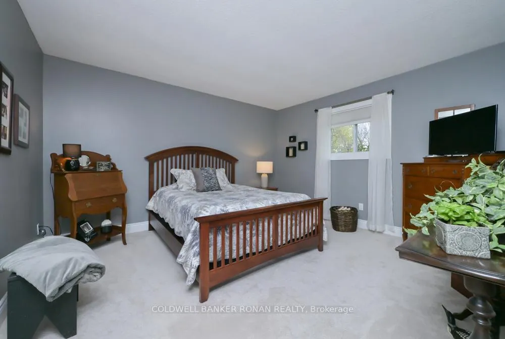 Photo 11 of 2 Ryans Lane, New Tecumseth, Tottenham — HOMEH