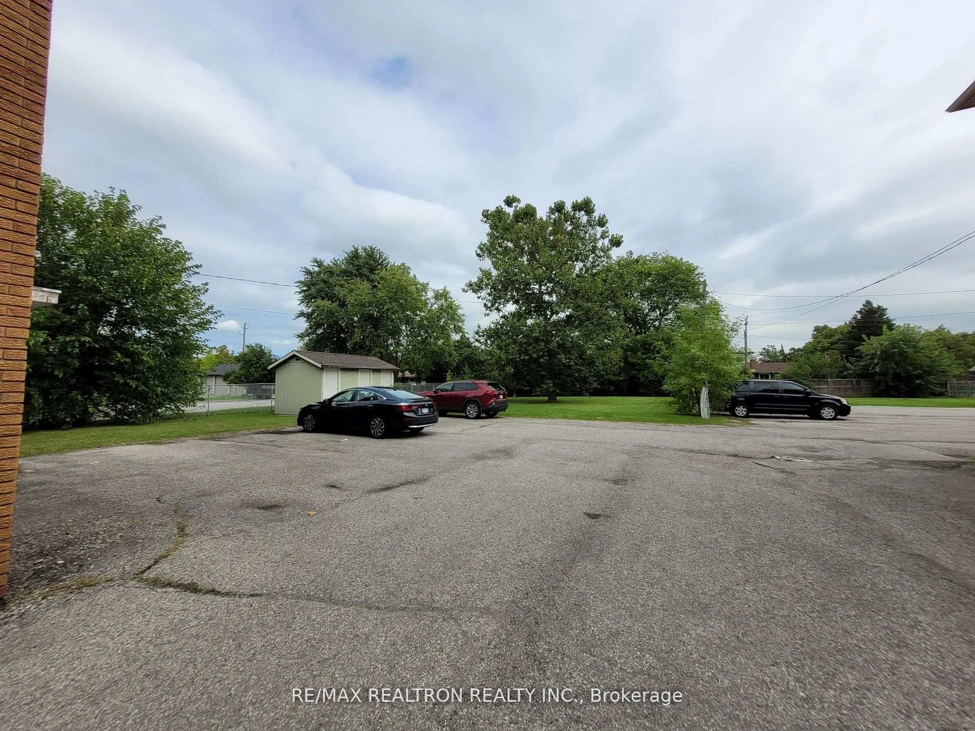 Photo 9 of Unit 2, 327 Glenridge Avenue, St. Catharines, Glendale/Glenridge — HOMEH
