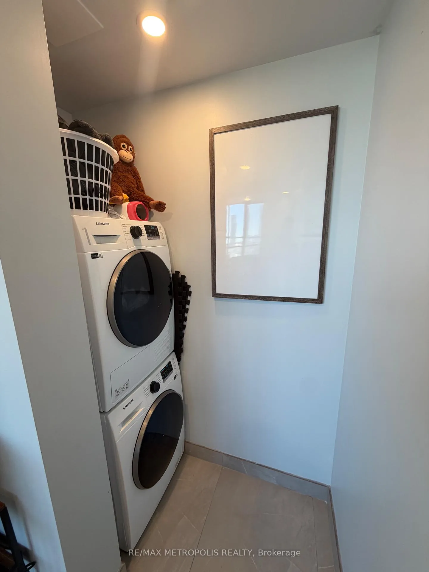 Photo 6 of Unit 1217, 38 Honeycrisp Crescent, Vaughan, Vaughan Corporate Centre — HOMEH
