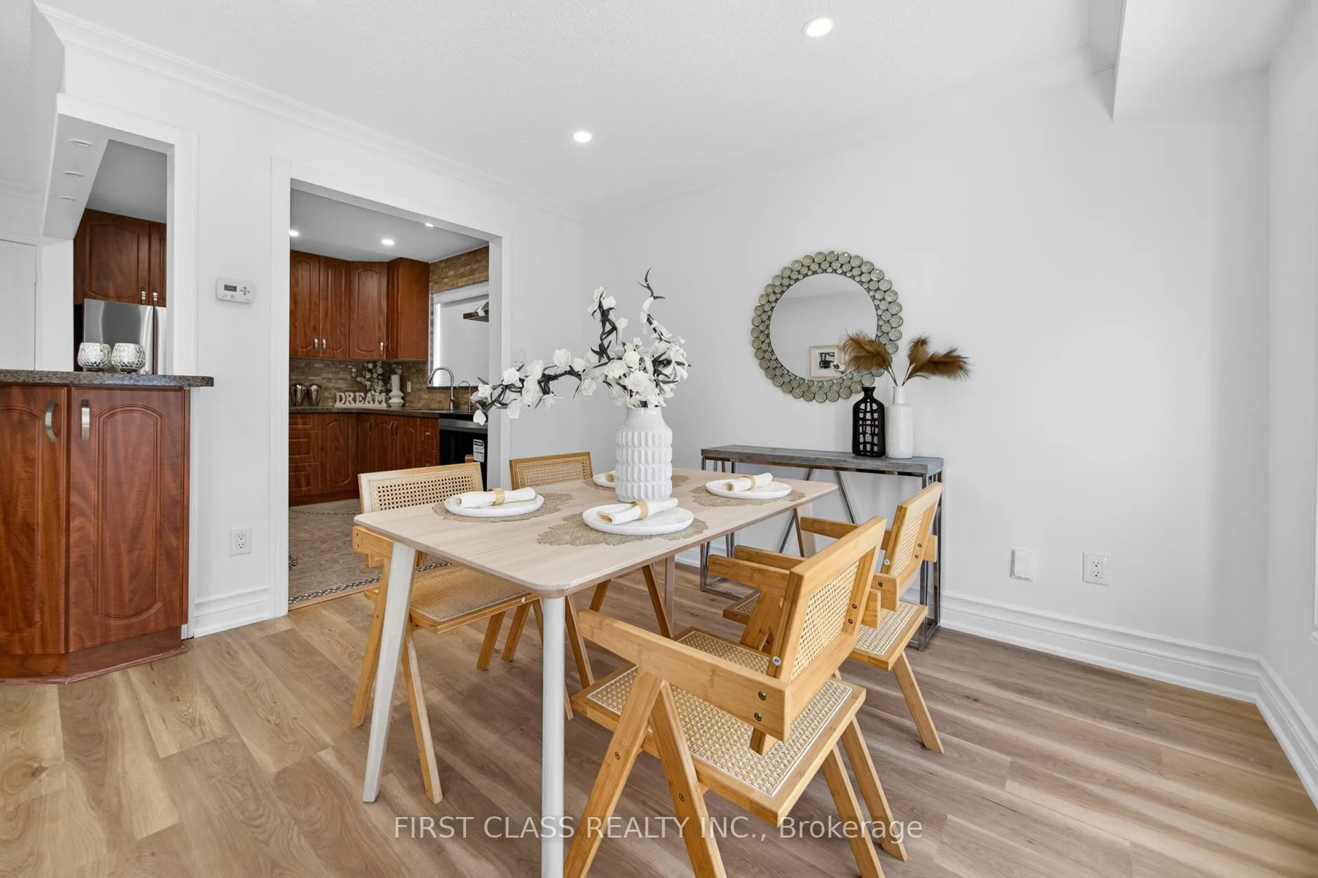 Photo 10 of 54 Puma Drive, Scarborough, L'Amoreaux — HOMEH