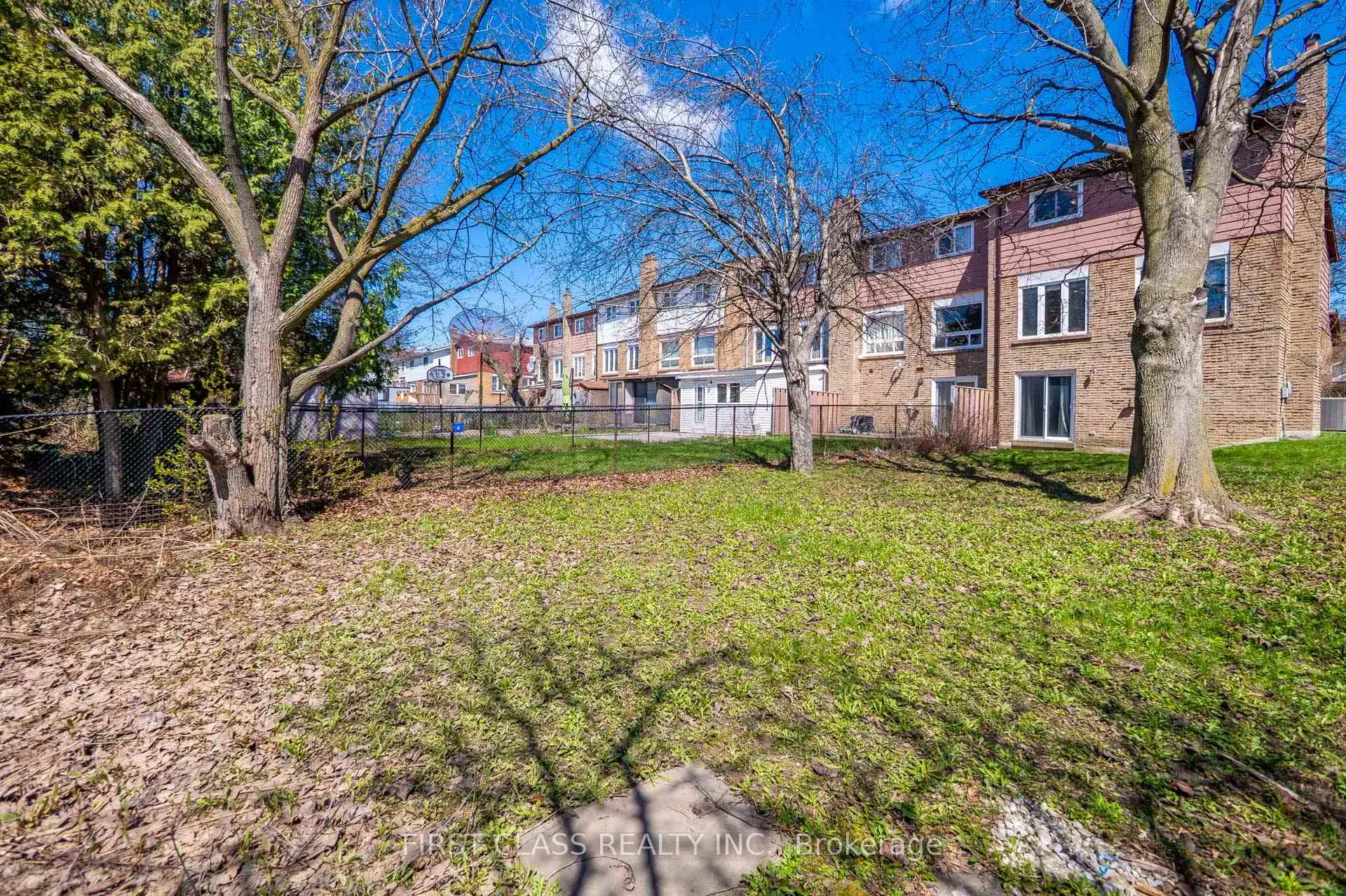 Photo 44 of 54 Puma Drive, Scarborough, L'Amoreaux — HOMEH