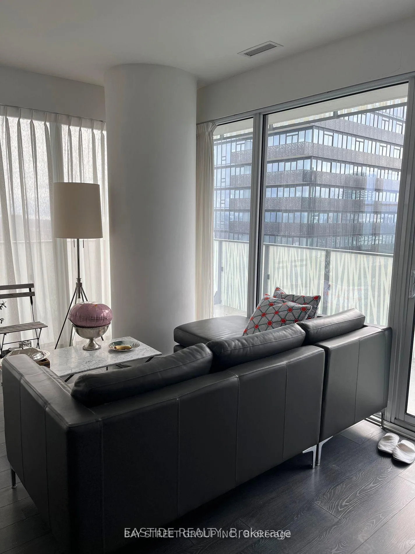 Photo 4 of Unit 4502, 42 Charles Street E, Toronto, Church-Yonge Corridor — HOMEH