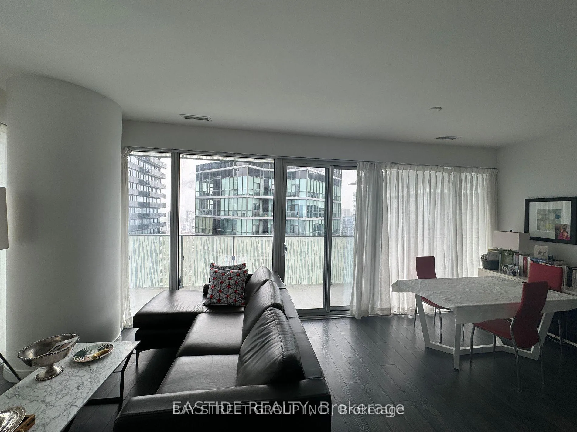 Photo 8 of Unit 4502, 42 Charles Street E, Toronto, Church-Yonge Corridor — HOMEH