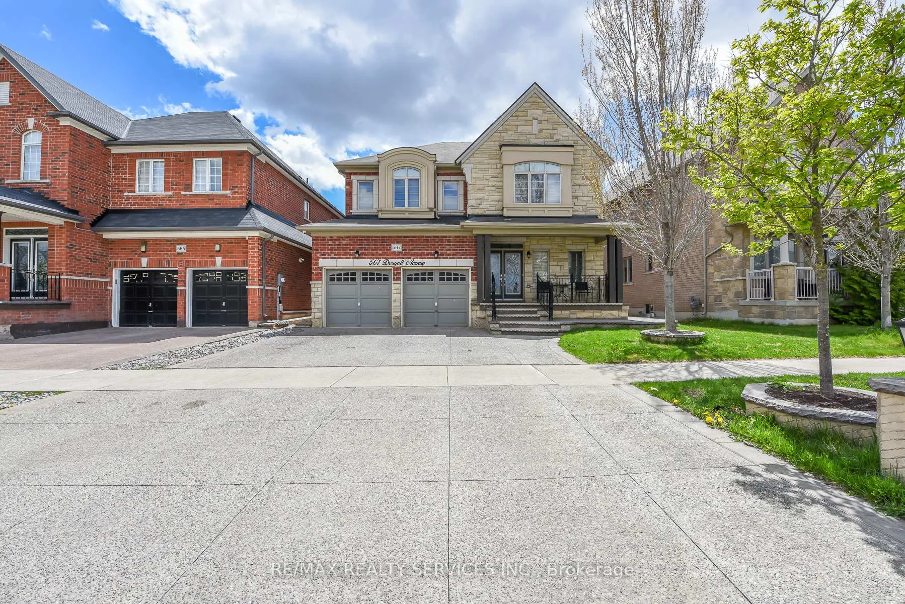 Photo 2 of 567 Dougall Avenue E, Caledon, Rural Caledon — HOMEH