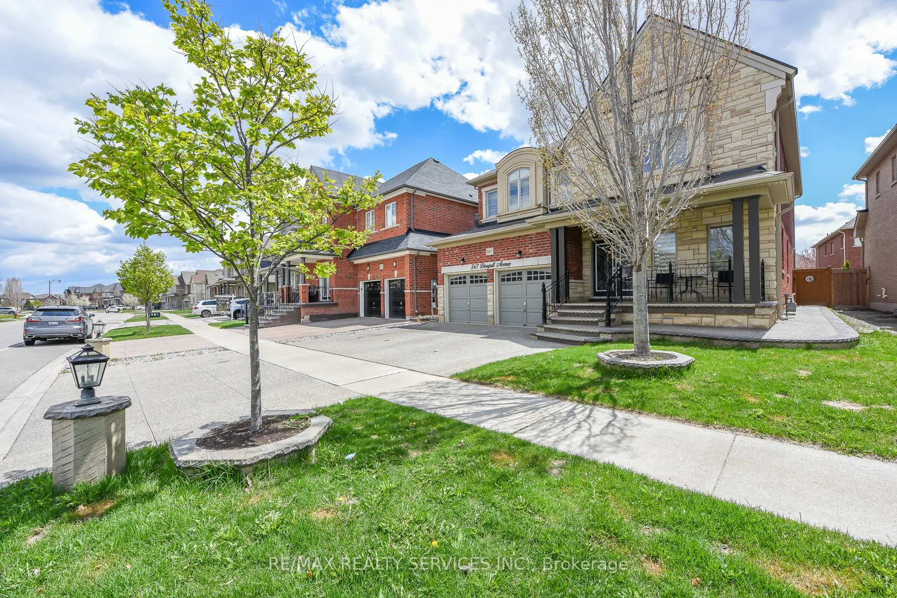 Photo 3 of 567 Dougall Avenue E, Caledon, Rural Caledon — HOMEH