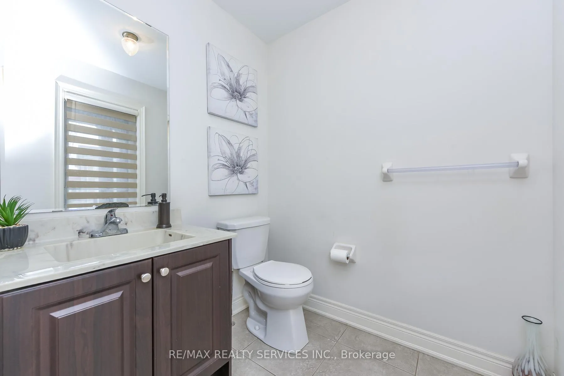 Photo 8 of 567 Dougall Avenue E, Caledon, Rural Caledon — HOMEH