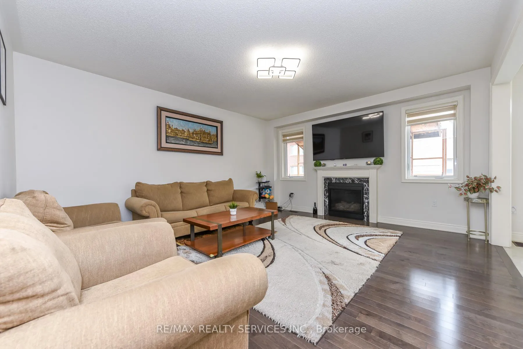 Photo 21 of 567 Dougall Avenue E, Caledon, Rural Caledon — HOMEH