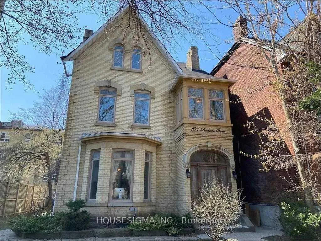 Photo 1 of Unit Upper #2, 104 Pembroke Street, Toronto, Moss Park — HOMEH