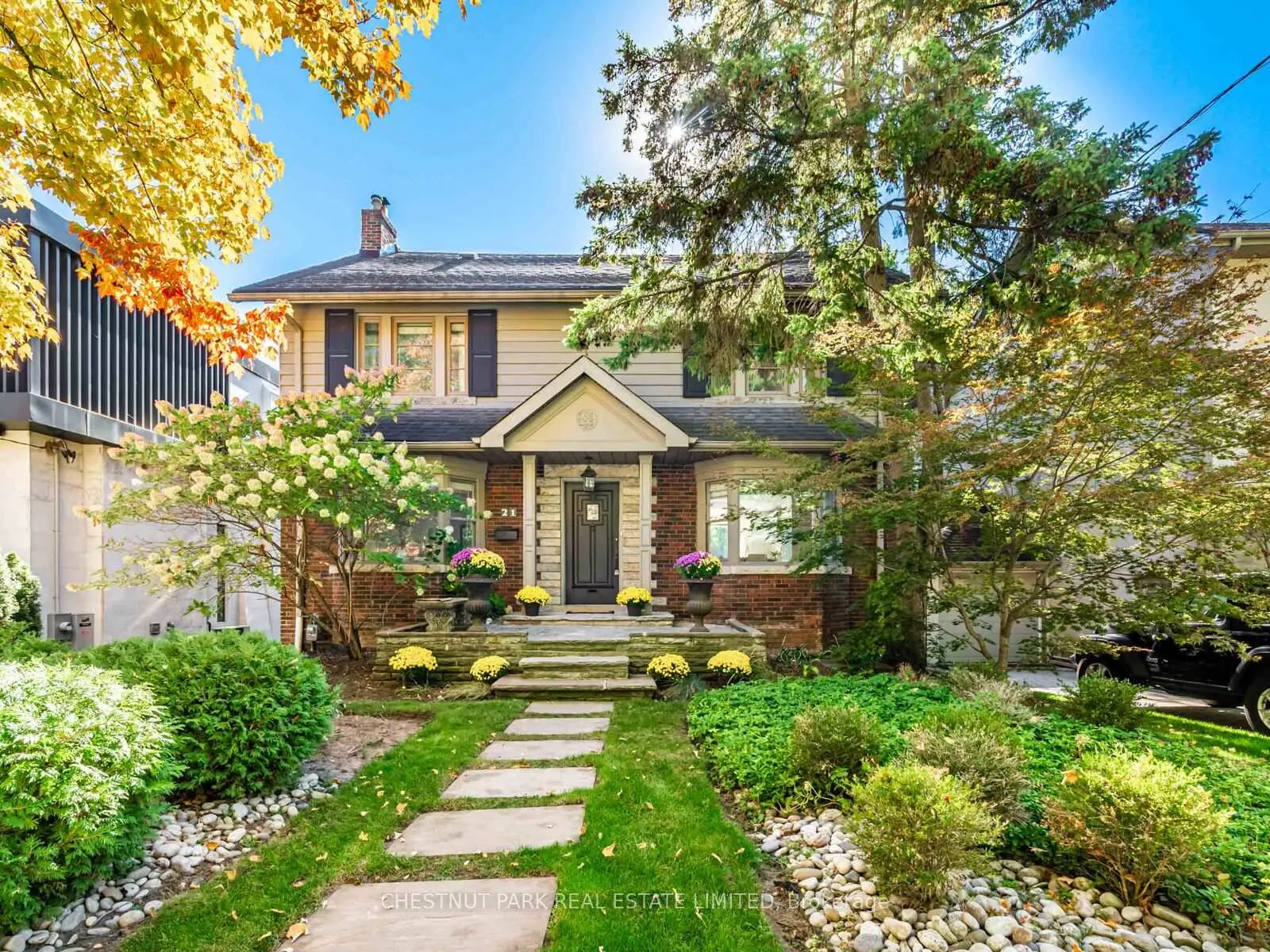 Photo 1 of 21 Cortleigh Boulevard, Toronto, Lawrence Park South — HOMEH