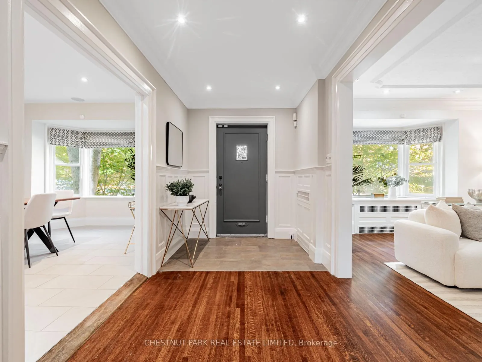 Photo 2 of 21 Cortleigh Boulevard, Toronto, Lawrence Park South — HOMEH