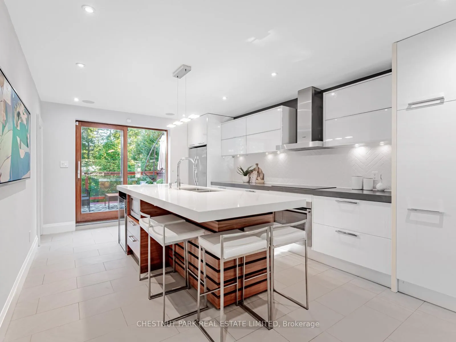 Photo 19 of 21 Cortleigh Boulevard, Toronto, Lawrence Park South — HOMEH