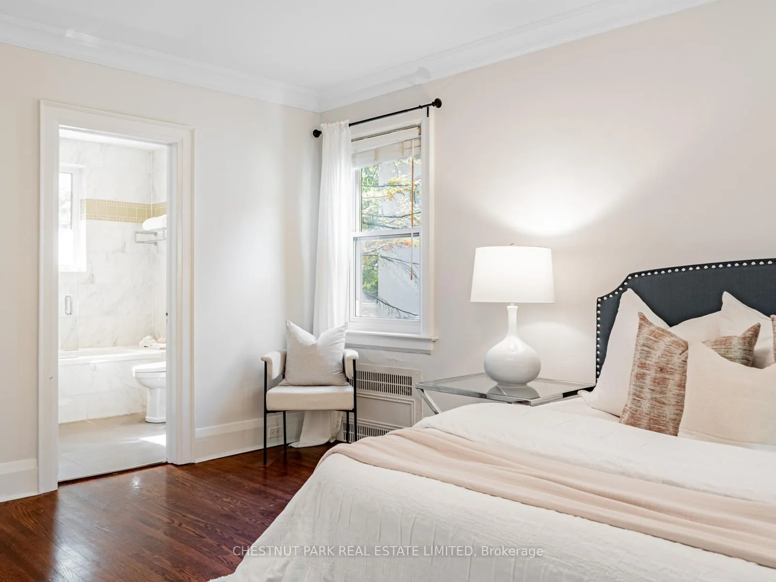 Photo 30 of 21 Cortleigh Boulevard, Toronto, Lawrence Park South — HOMEH