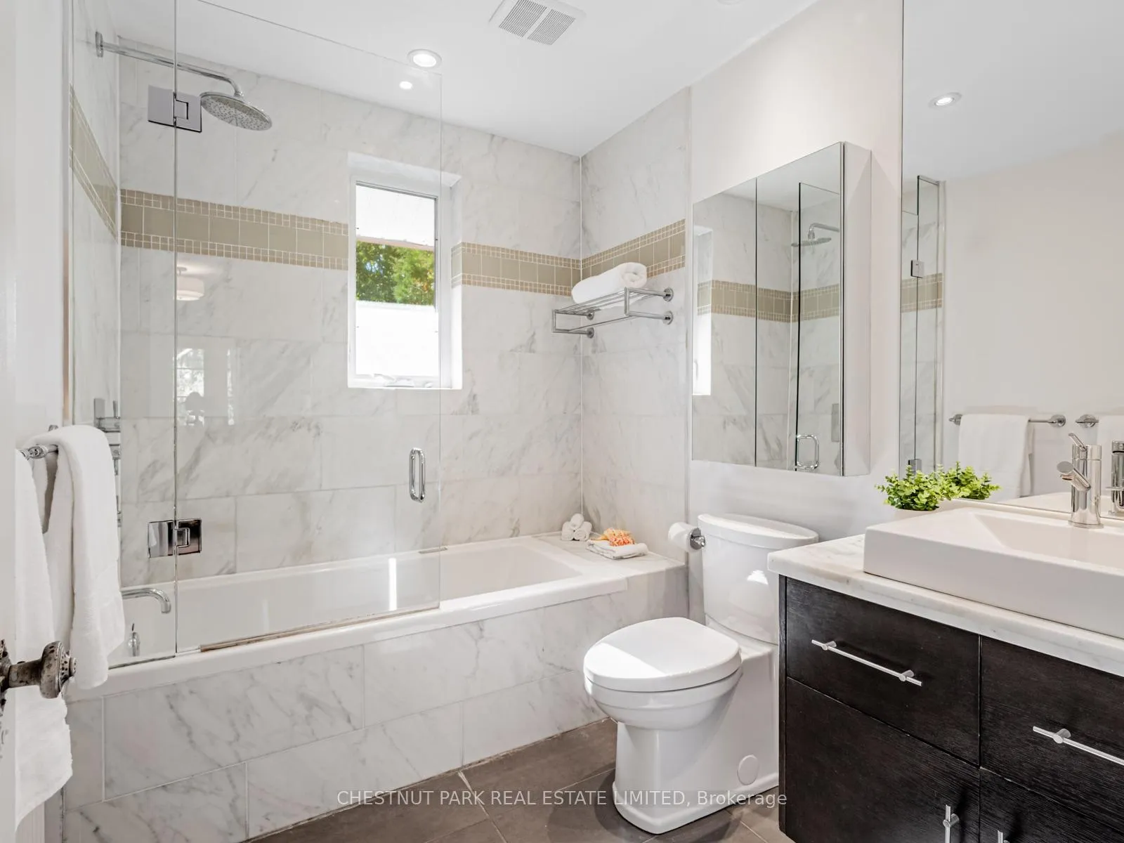 Photo 31 of 21 Cortleigh Boulevard, Toronto, Lawrence Park South — HOMEH