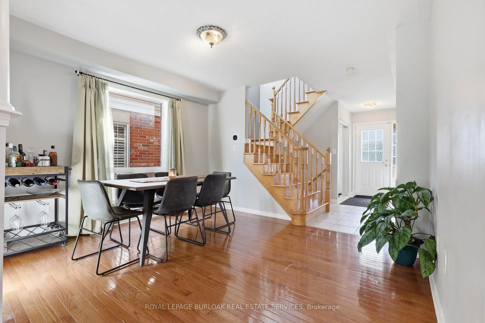 Photo 5 of 2285 Colbeck Street, Oakville, Westmount — HOMEH