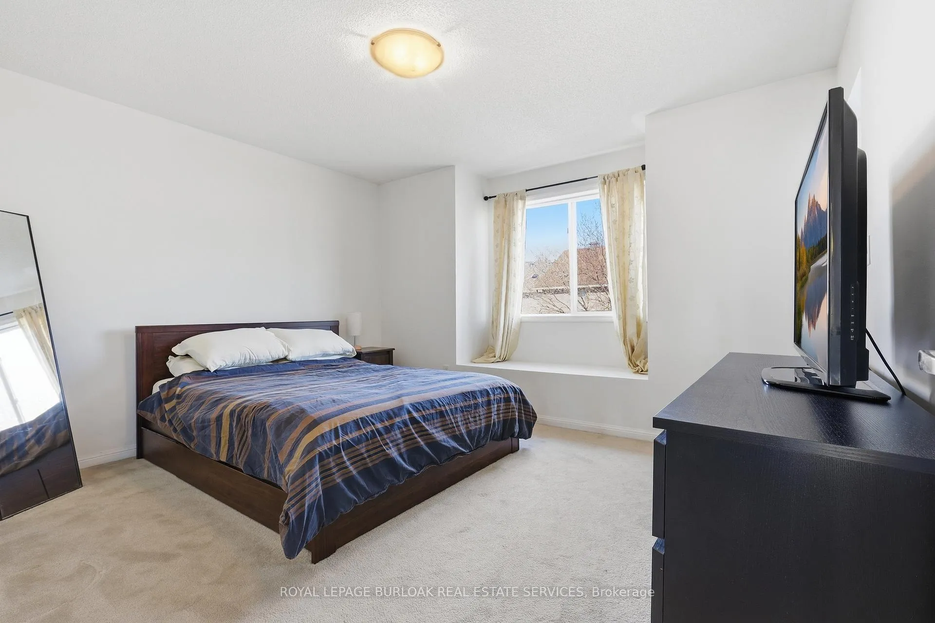 Photo 9 of 2285 Colbeck Street, Oakville, Westmount — HOMEH