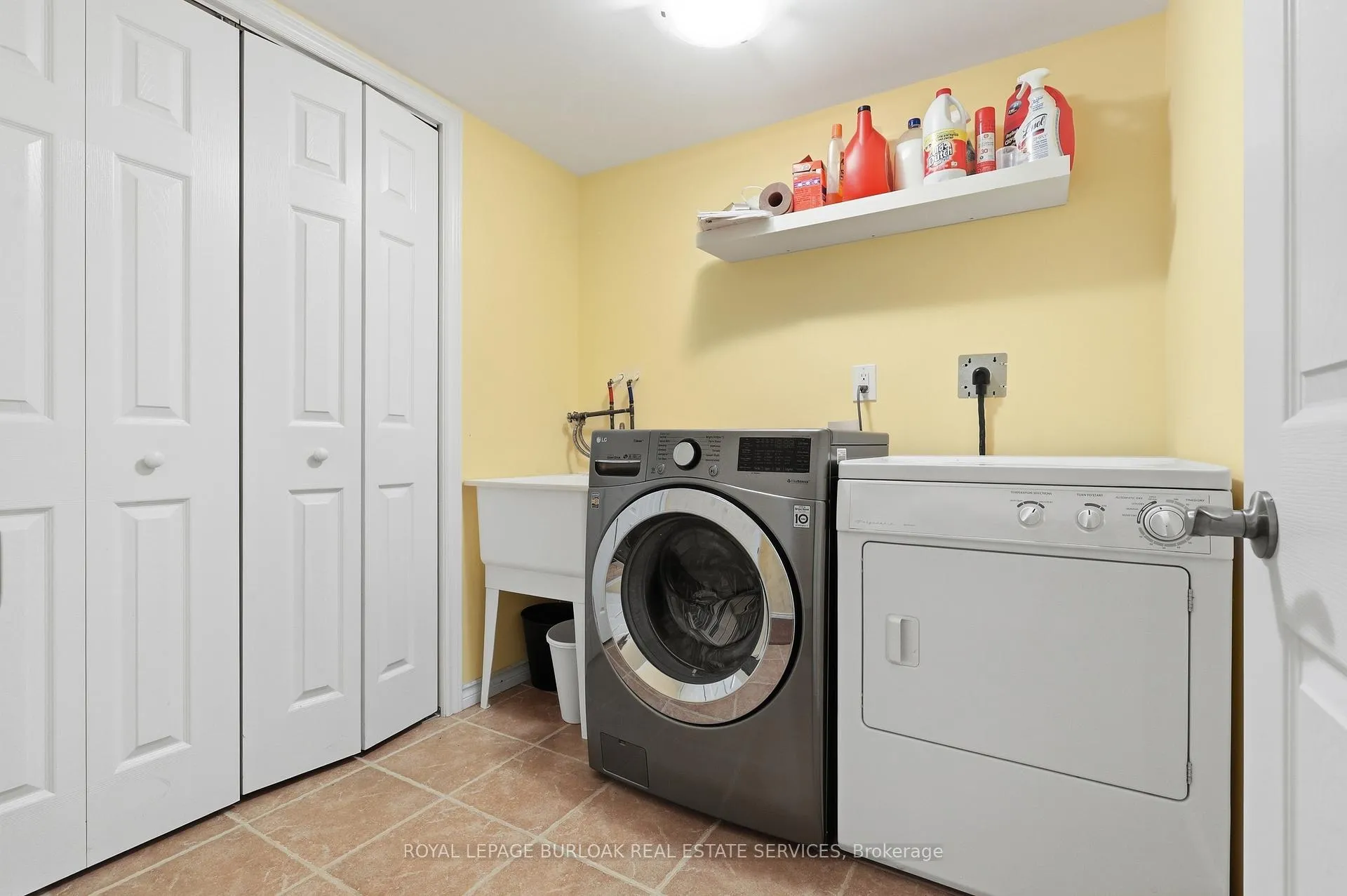 Photo 16 of 2285 Colbeck Street, Oakville, Westmount — HOMEH
