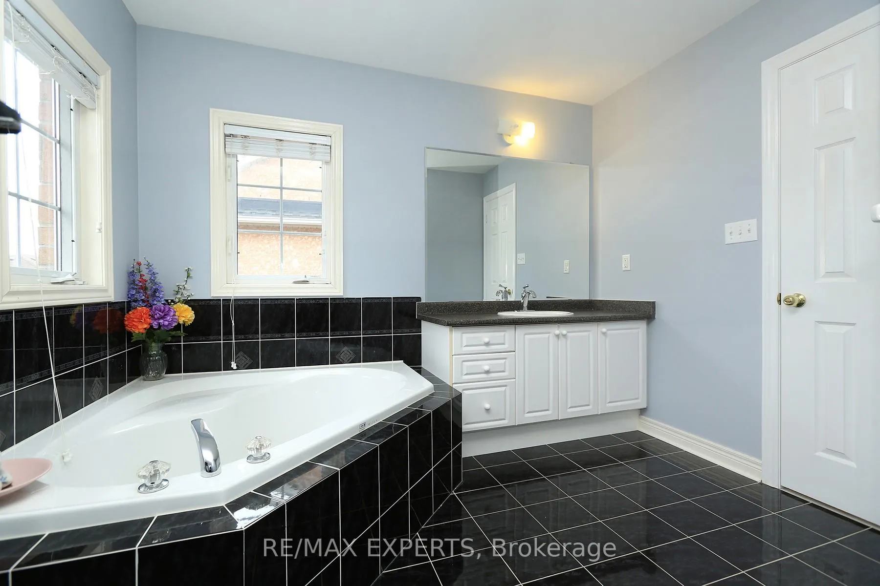 Photo 34 of 1 Via Cristina Way, Vaughan, Sonoma Heights — HOMEH