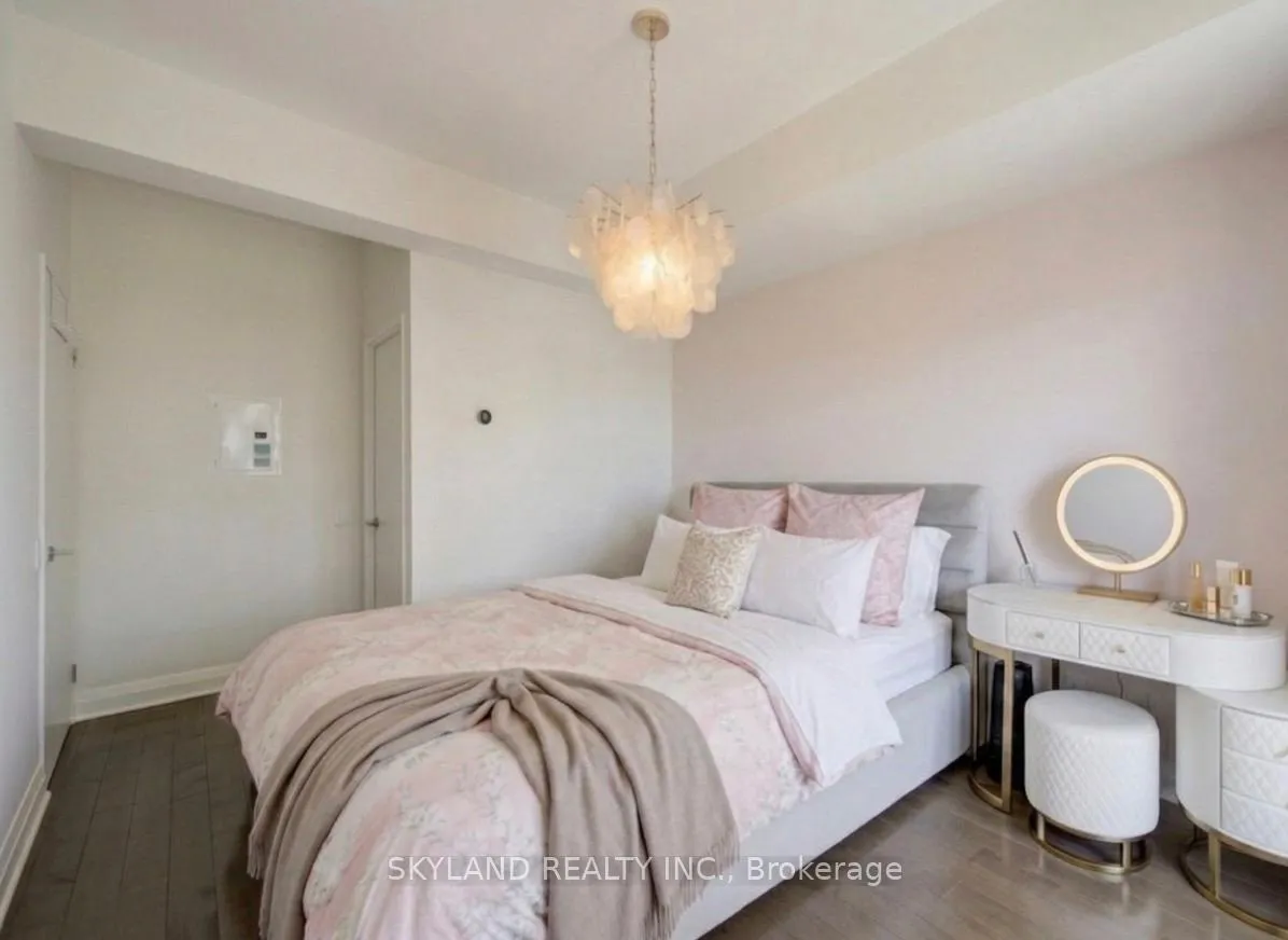 Photo 14 of Unit 1507, 83 Redpath Avenue, Toronto, Mount Pleasant West — HOMEH