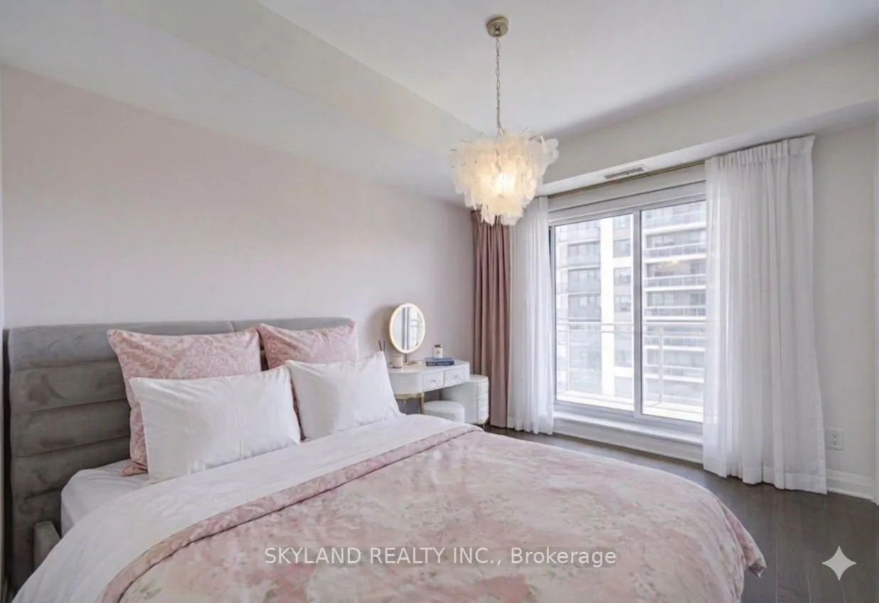 Photo 15 of Unit 1507, 83 Redpath Avenue, Toronto, Mount Pleasant West — HOMEH