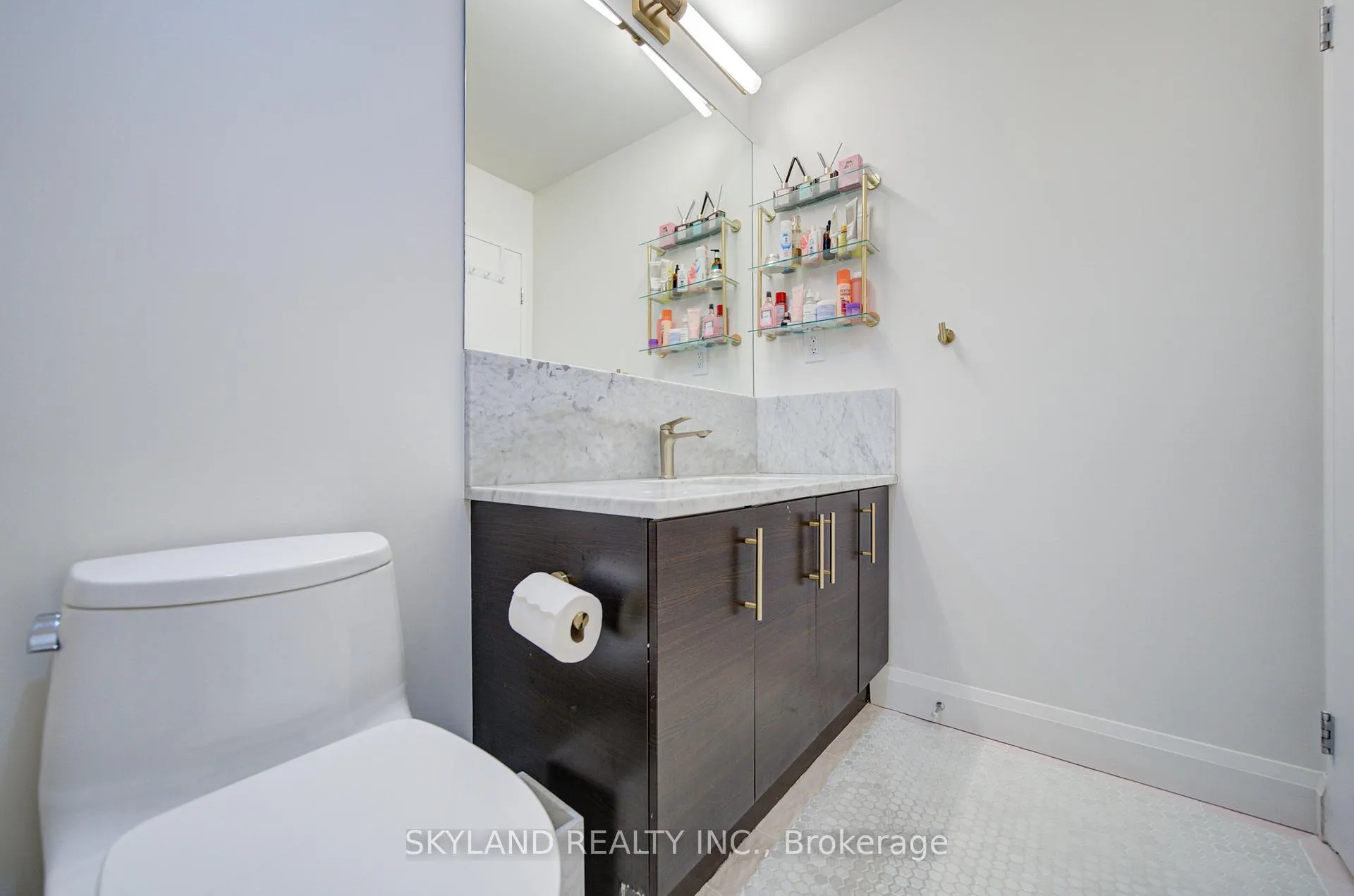 Photo 17 of Unit 1507, 83 Redpath Avenue, Toronto, Mount Pleasant West — HOMEH