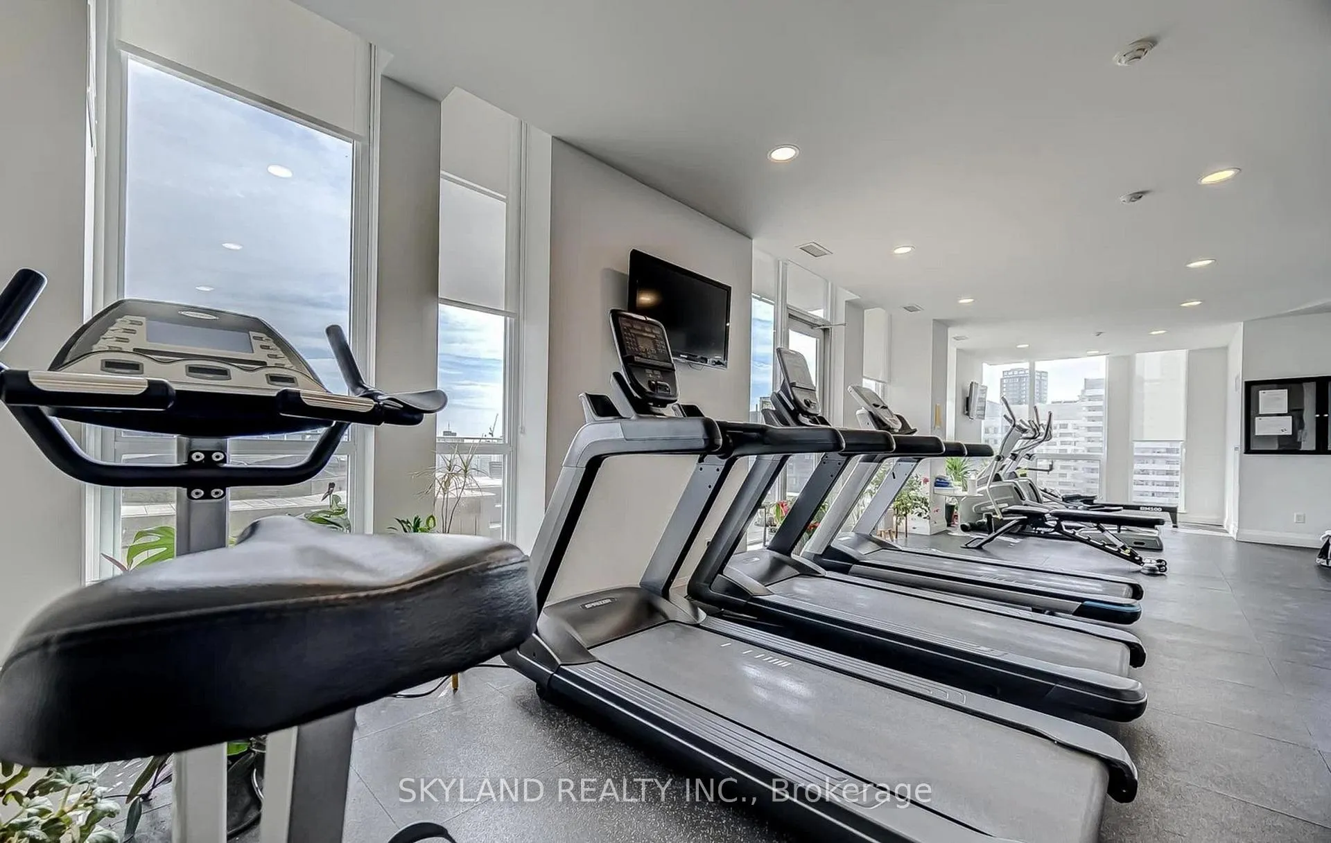 Photo 36 of Unit 1507, 83 Redpath Avenue, Toronto, Mount Pleasant West — HOMEH