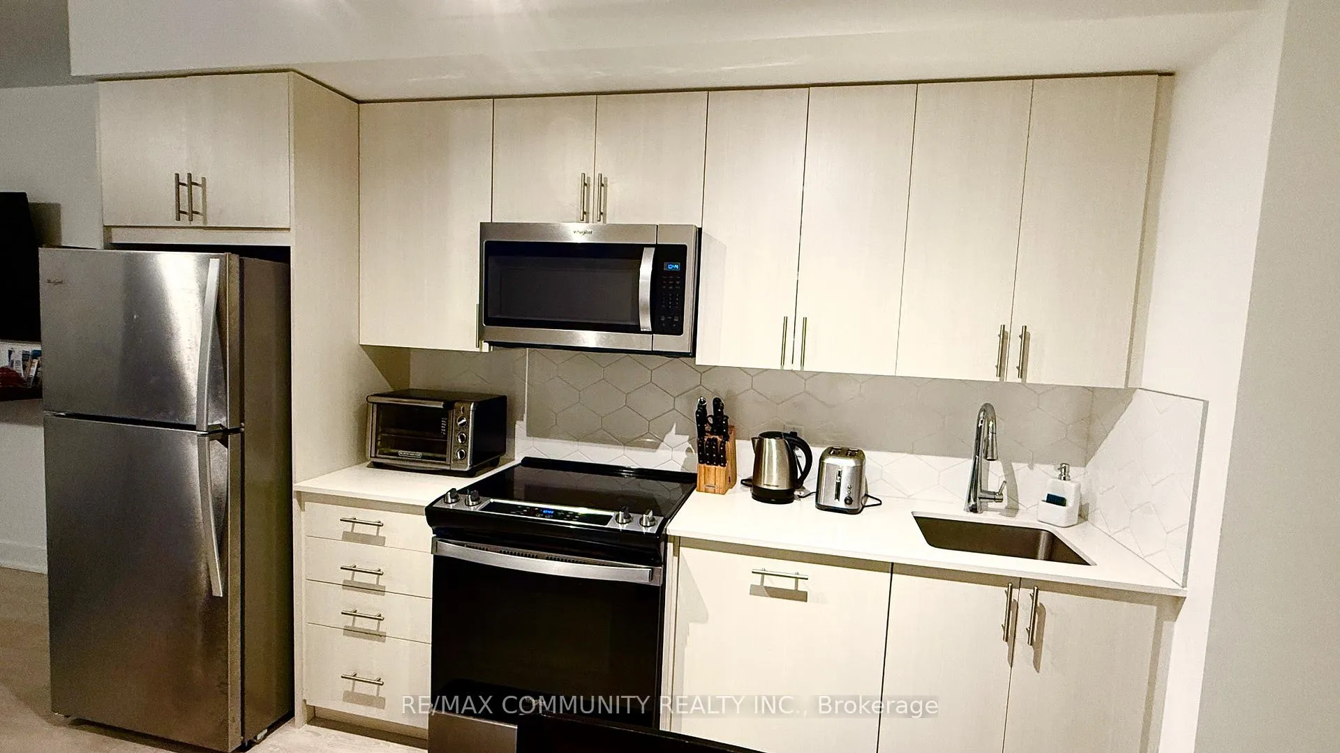 Photo 7 of Unit 222, 2545 Simcoe Street N, Oshawa, Windfields — HOMEH