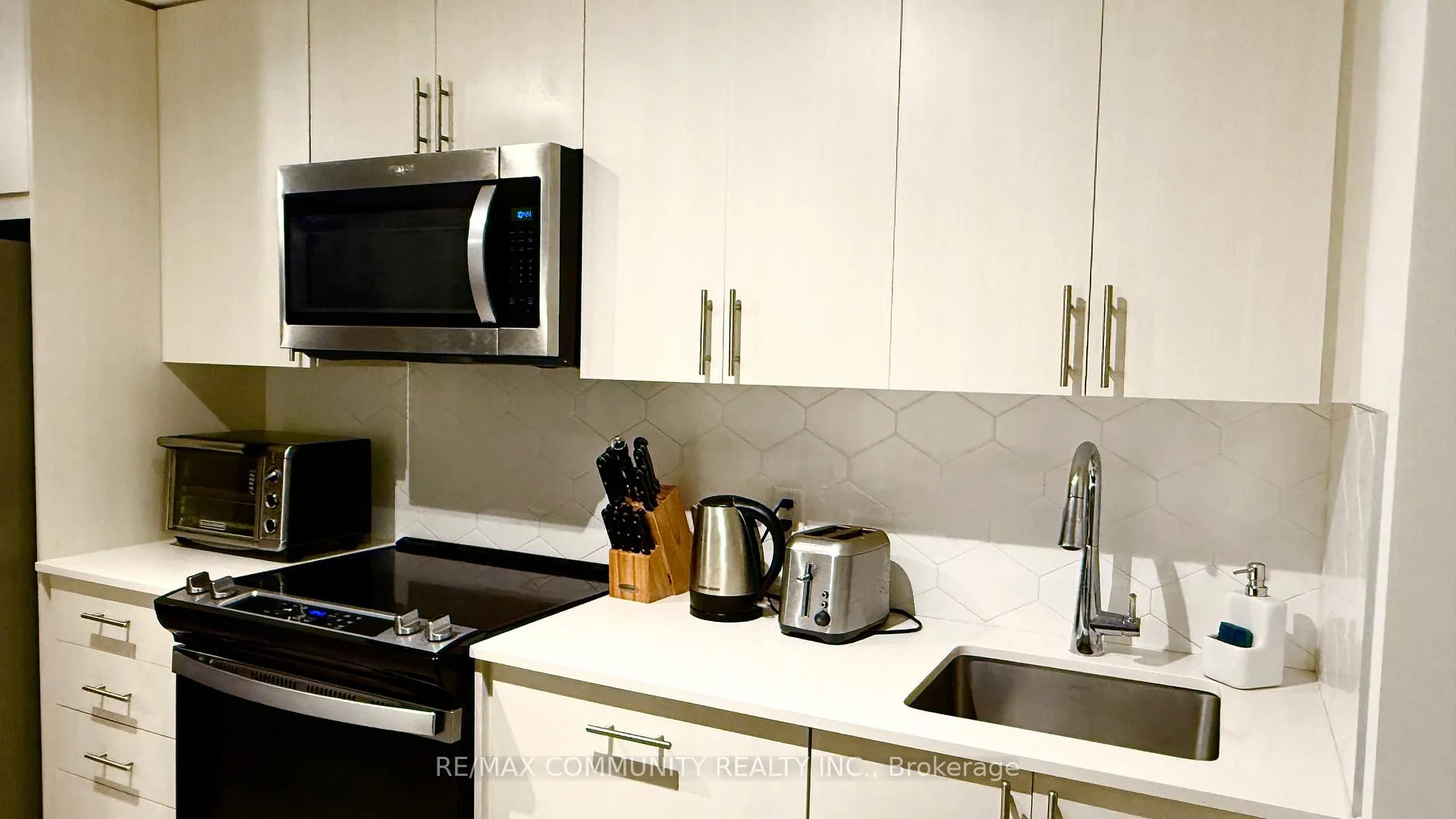 Photo 8 of Unit 222, 2545 Simcoe Street N, Oshawa, Windfields — HOMEH