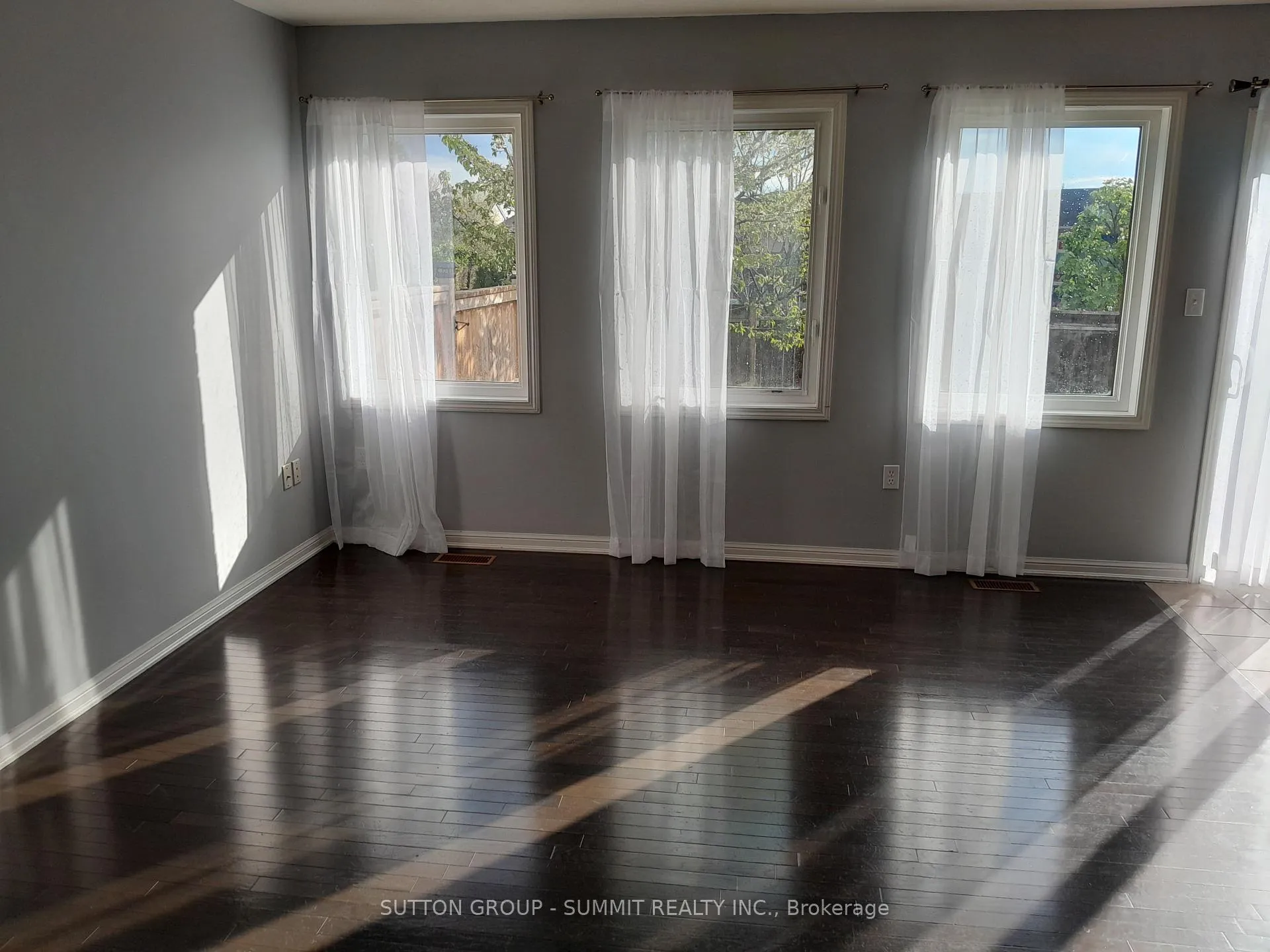 Photo 3 of Unit 4, 71 Garth Massey Drive, Cambridge, Fiddlesticks — HOMEH