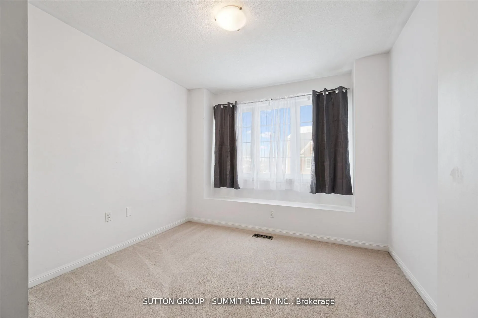 Photo 17 of Unit 4, 71 Garth Massey Drive, Cambridge, Fiddlesticks — HOMEH