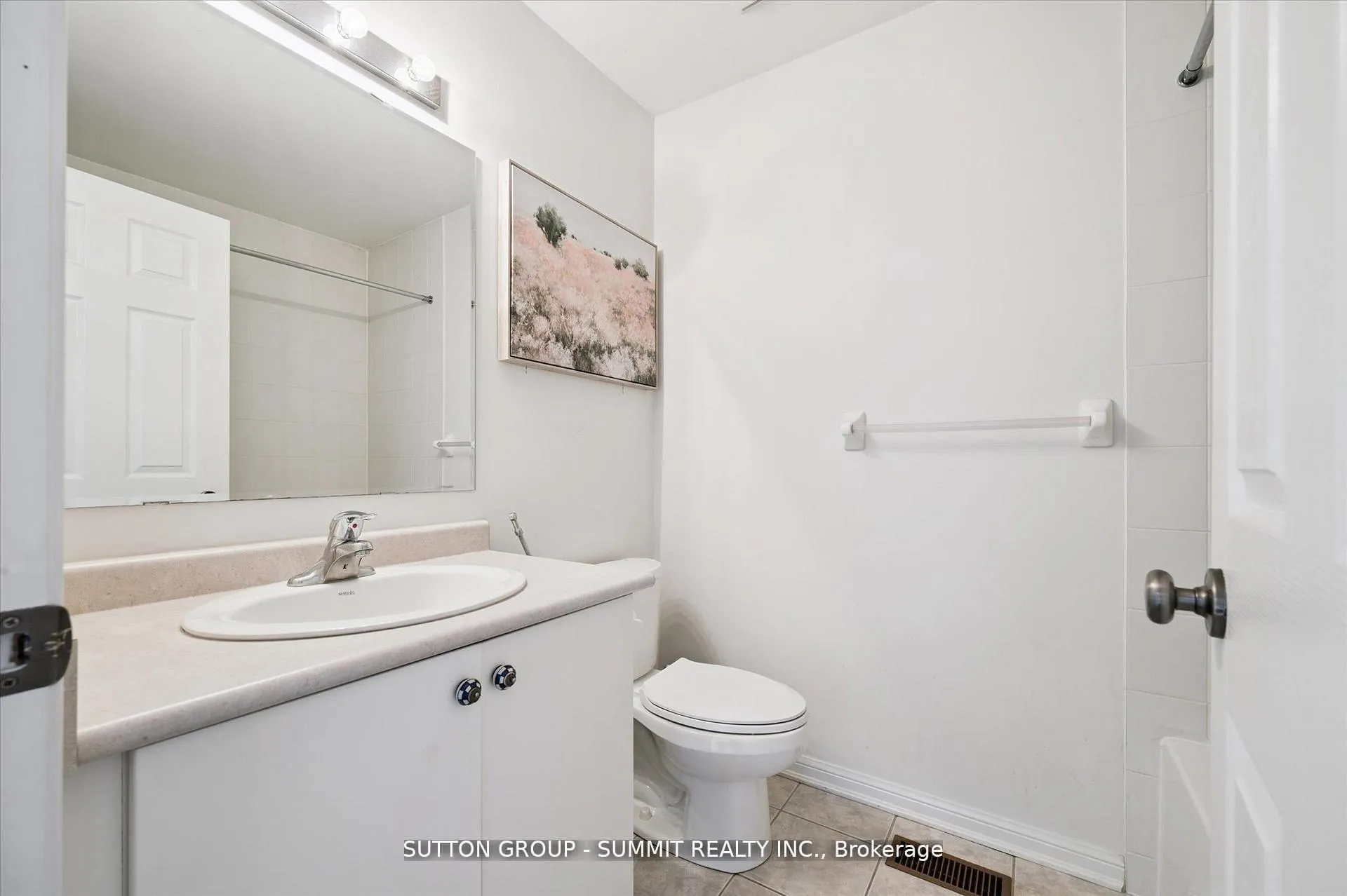 Photo 18 of Unit 4, 71 Garth Massey Drive, Cambridge, Fiddlesticks — HOMEH