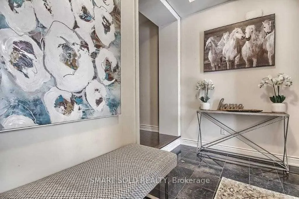 Photo 5 of 7 Barletta Drive, Vaughan, Patterson — HOMEH