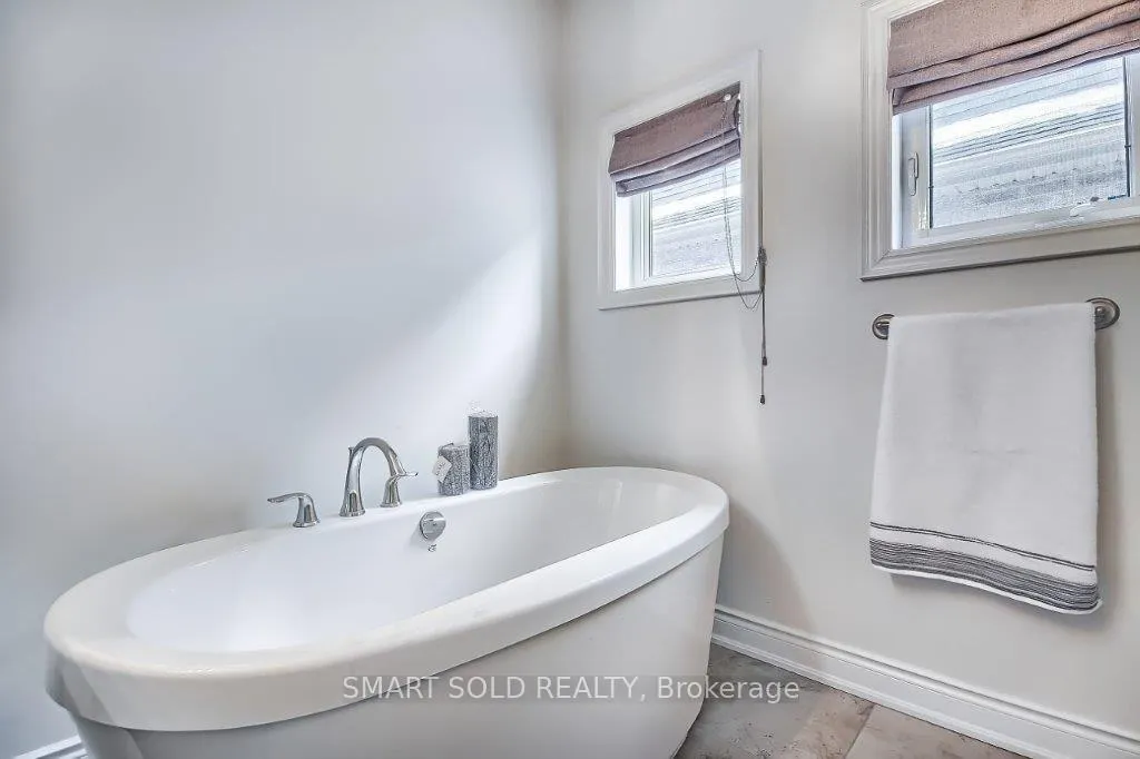 Photo 15 of 7 Barletta Drive, Vaughan, Patterson — HOMEH