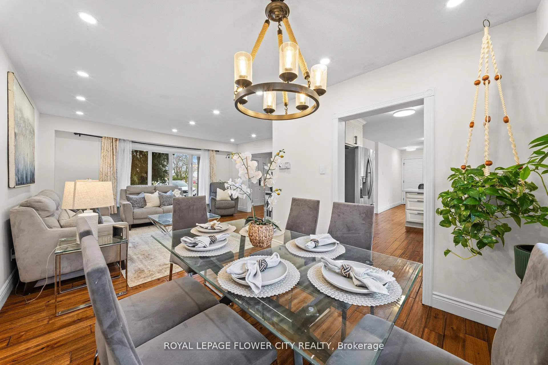Photo 16 of 15 Jasper Crescent, Brampton, Northgate — HOMEH