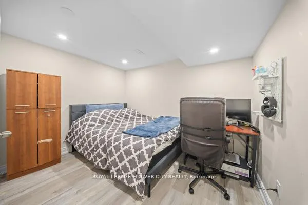Photo 40 of 15 Jasper Crescent, Brampton, Northgate — HOMEH