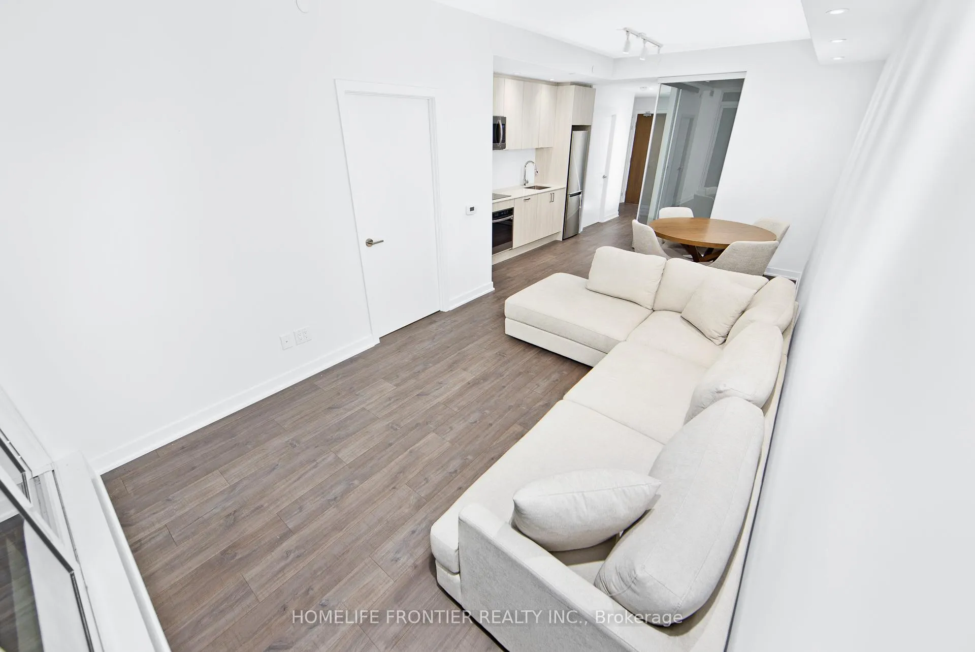 Photo 5 of Unit 3603, 1928 Lakeshore Boulevard, Toronto, High Park-Swansea — HOMEH