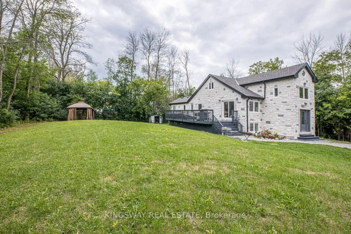 Photo 7 of 850 Isobel Avenue, Georgina, Historic Lakeshore Communities — HOMEH