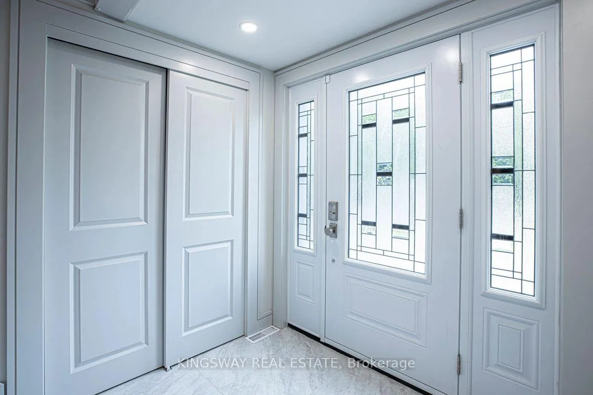 Photo 8 of 850 Isobel Avenue, Georgina, Historic Lakeshore Communities — HOMEH