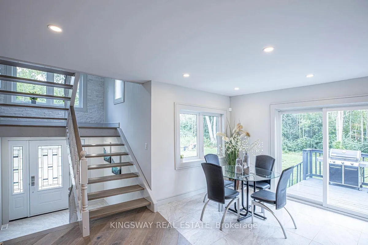 Photo 10 of 850 Isobel Avenue, Georgina, Historic Lakeshore Communities — HOMEH