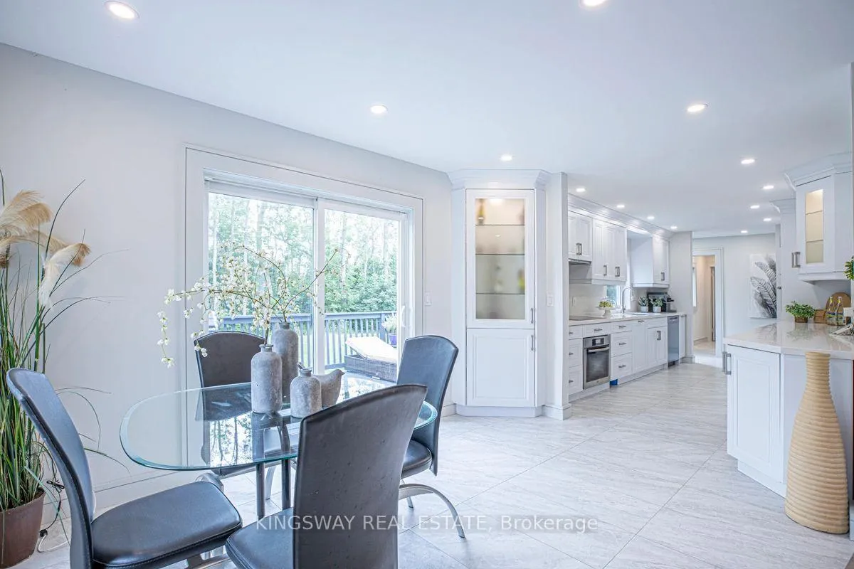 Photo 11 of 850 Isobel Avenue, Georgina, Historic Lakeshore Communities — HOMEH
