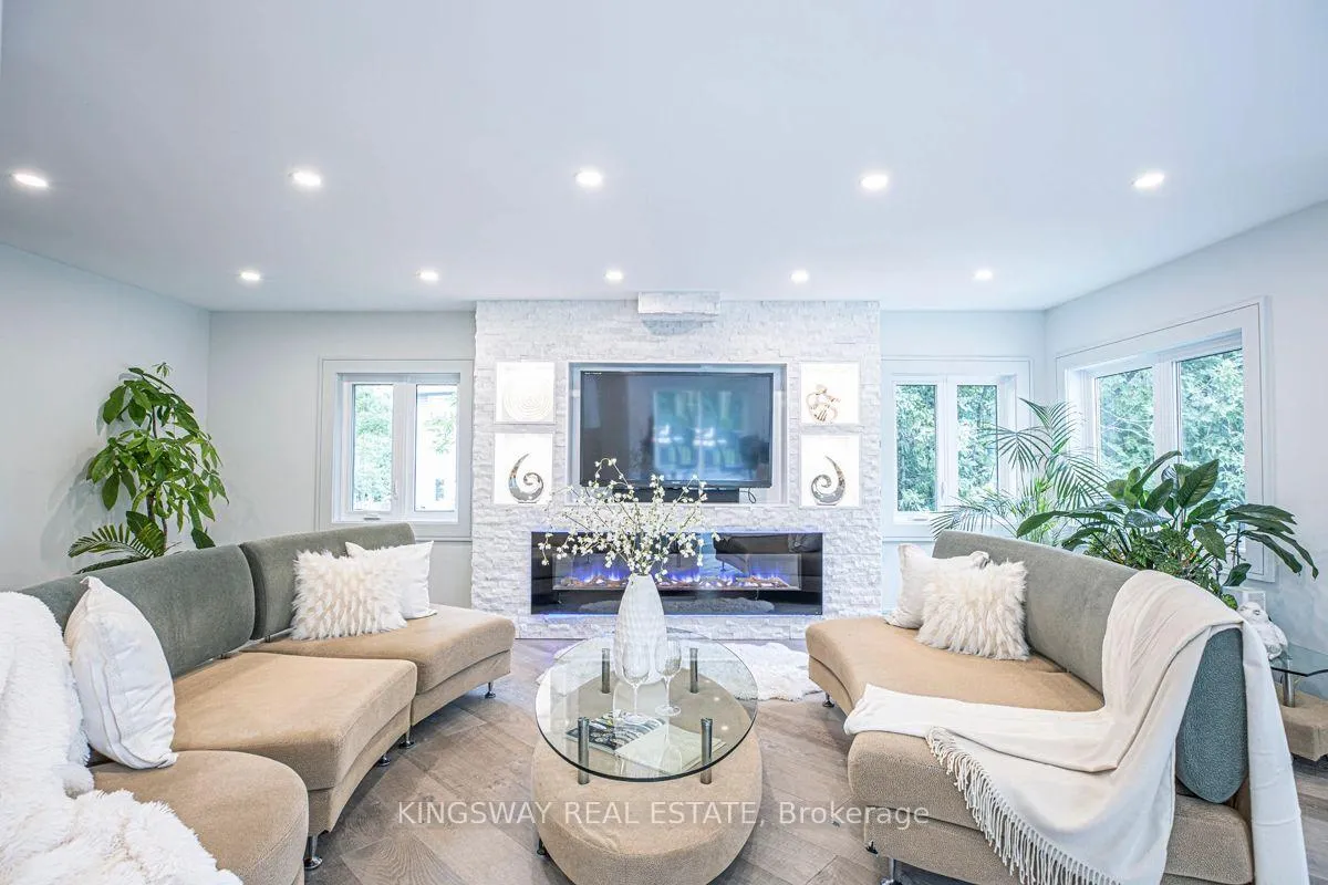 Photo 12 of 850 Isobel Avenue, Georgina, Historic Lakeshore Communities — HOMEH
